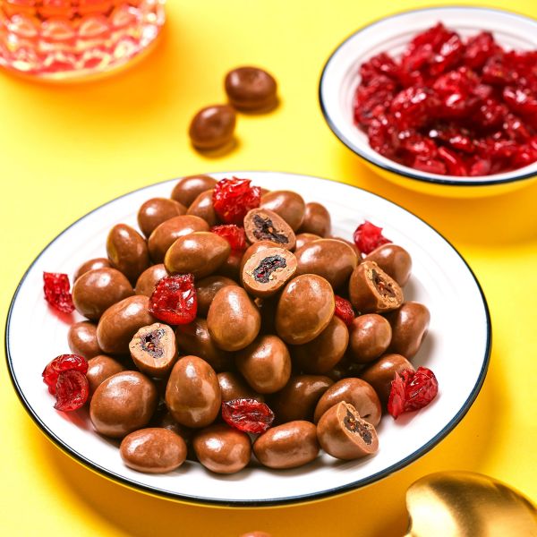 Yummeet wholesale custom high quality cranberry mylikes chocolate candy