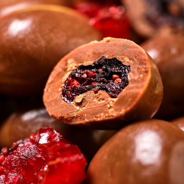 Yummeet wholesale custom high quality cranberry mylikes chocolate candy