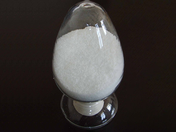 Poliakrilamid (PAM) in njegova uporaba pri čiščenju vode