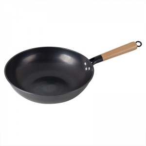 YUTAI 30-34cm scale pattern  iron wok with wooden handle