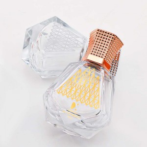New Design Luxury 50ml Perfume Glass Spiral Bottle