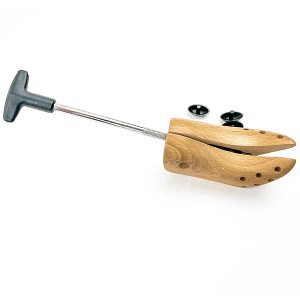 Shoe Tree Fitting device for women and men shoes with stretch buttons made of beech wood and metal mechanism
