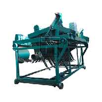 Hydraulic lifting fertilizer turner