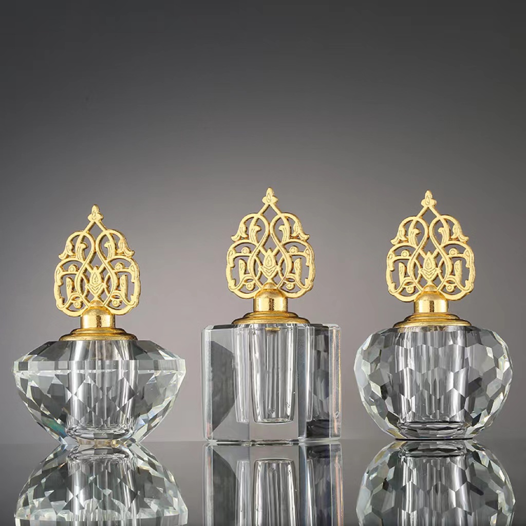 8 Year Exporter Oil Lamp Glass Cover - Cheap Hot Excellent Glass Crystal Perfume Bottle Essential Oil Bottle – Fushengda