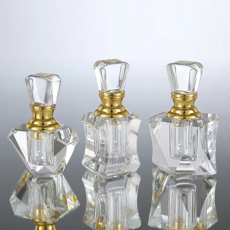 Crystal Perfume Bottle With Stopper Featured Image