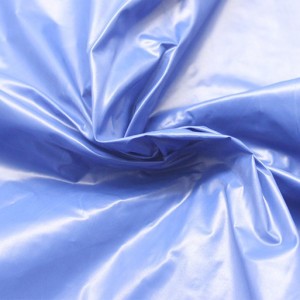 Super Shiny 380t 400t 20 D Oil Calendering Oil Cire Polished Water Proof 100% Nylon Taffeta Fabric For Down Jackets