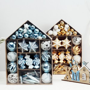 Tarka különleges formájú műanyag karácsonyi labda kézzel festett fa golyók csomag ház alakú dobozzal