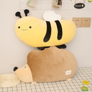 Creative Cartoon Design Little Hedgehog Bee Sheep Plush Animal Pillows In Bulk Children Gift