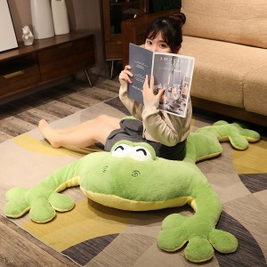 Wholesale New Design Big Giant Plush Soft Stuffed Frog For Living Room
