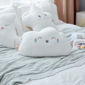 Wholesale New Design Home Throw Pillow Fluffy Angel Stuffed Toy Star Moon Cloud Plush Pillow