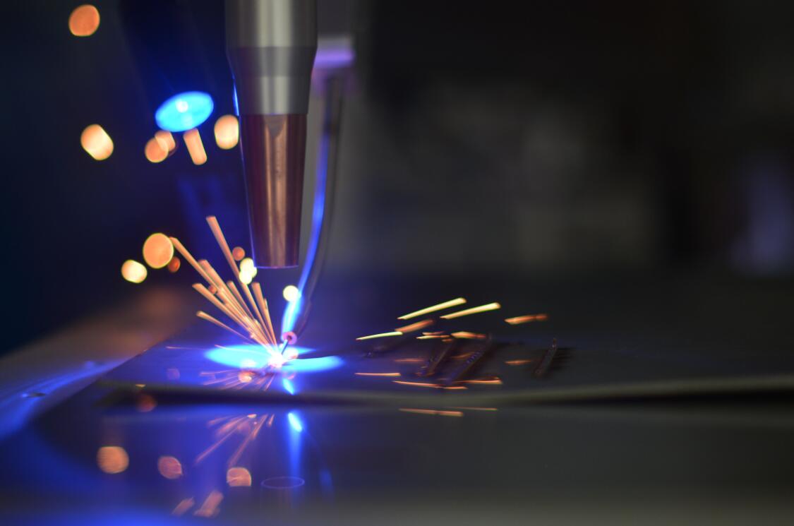 Principle and Features of Laser welding machine