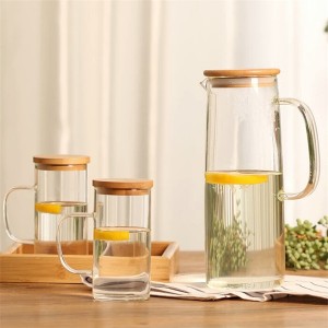 Wholesale Amazon High Borosilicate Glass Water Carafe 50oz Glass Iced Tea Pitcher With bamboo sekwahelo