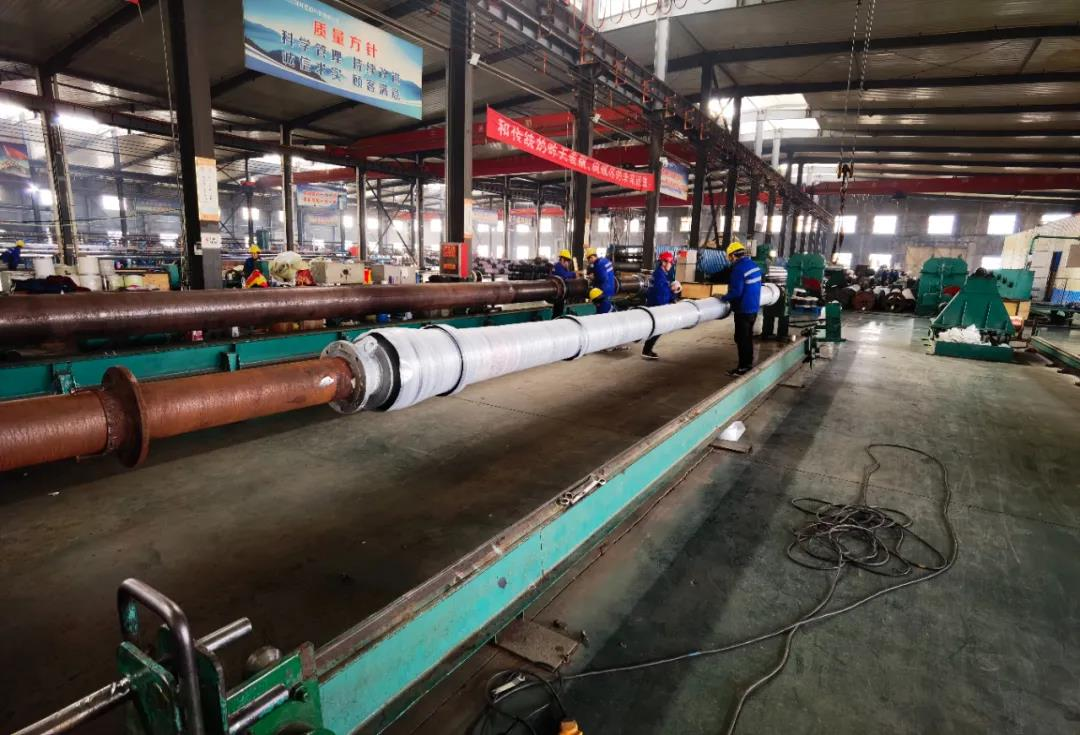 After several days working continuously, new batch submarine hose pipeline has been finished on time and will be deliveried.