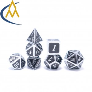 Hot selling high quality personalized silver gray metal dnd dice