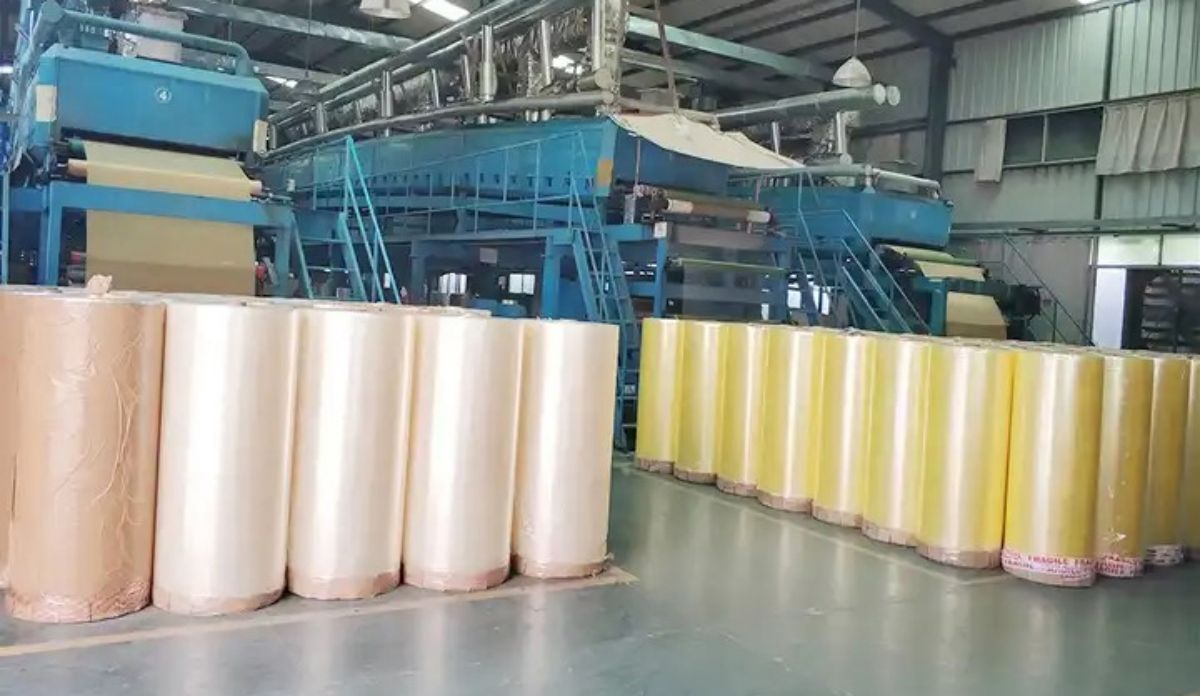 Fabricantes de rollos gigantes de cinta de embalaje BOPP