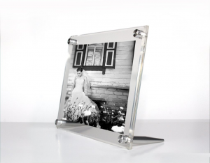 Perfectly Design Transparent Acrylic Photo Frame