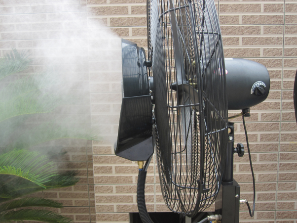 Spray method of water mist fan