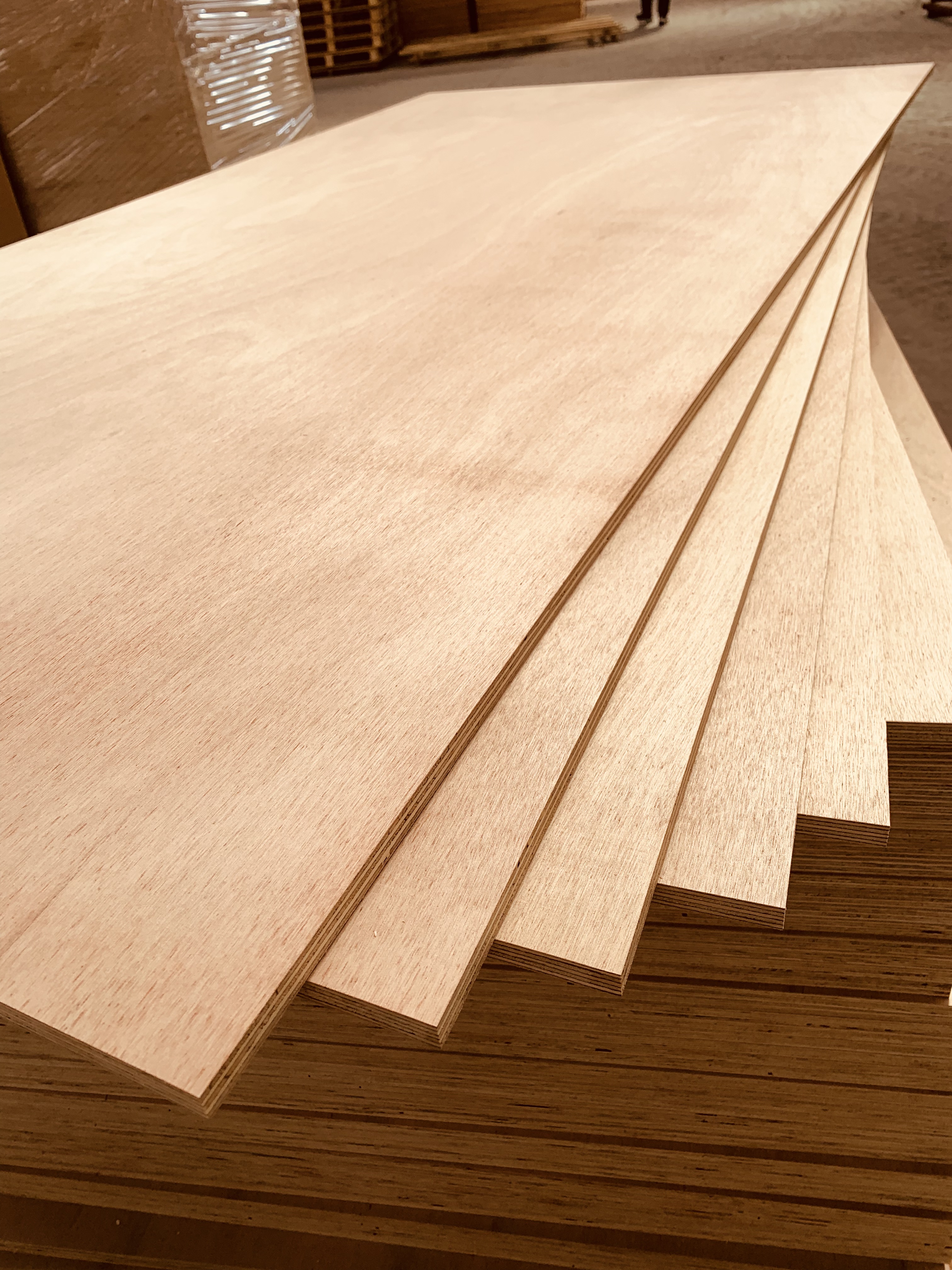 The difference between marine plywood and plywood