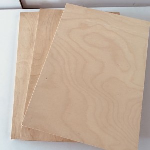 UV varnished Birch Plywood