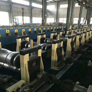 Automatic 2-Wave Expressway Highway Guardrail Crash Barrier Roll Forming Machine for Building Construction PLC Control System