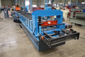 ZK trapezoidal wall lateral hanging plate forming machine