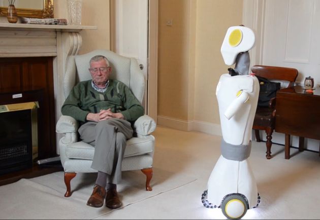In the next 20 years, artificial intelligence robots will take care of the elderly instead of nurses, more reliable than nurses!