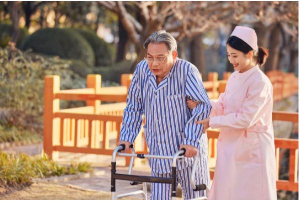 Improving the life quality of disabled elderly with these practical artifacts