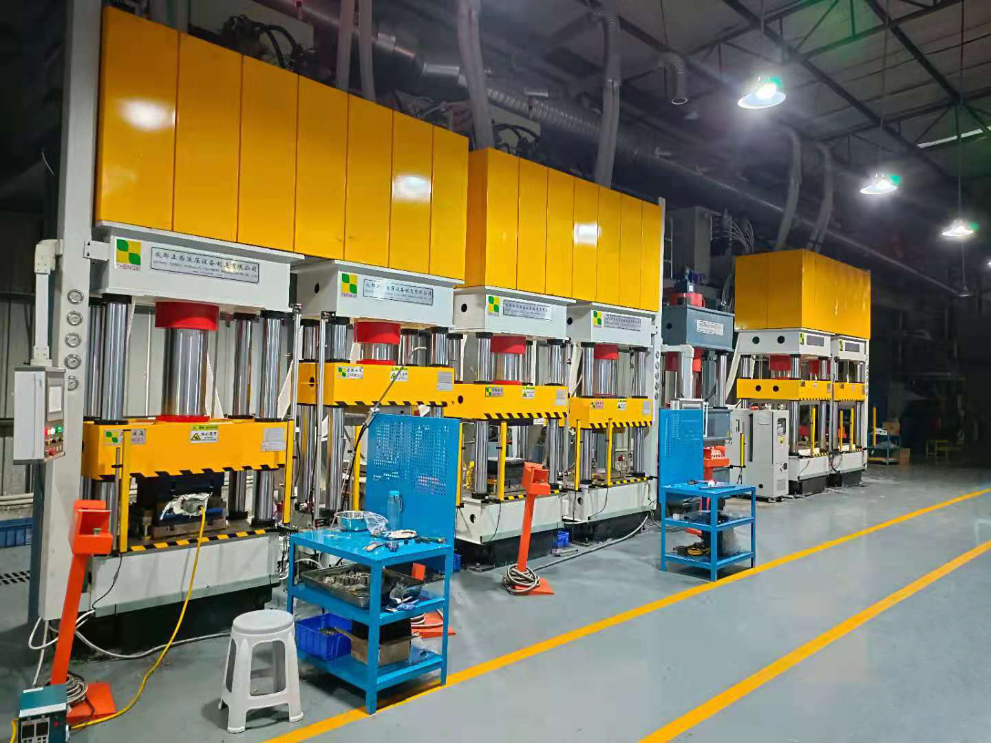 Special Price for Smc Body Panels Hydraulic Press - 315 Tons Hydraulic Press For Automobile Interior Trim Parts – Zhengxi