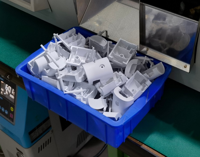 10 Commonly Used Plastic Molding Processes