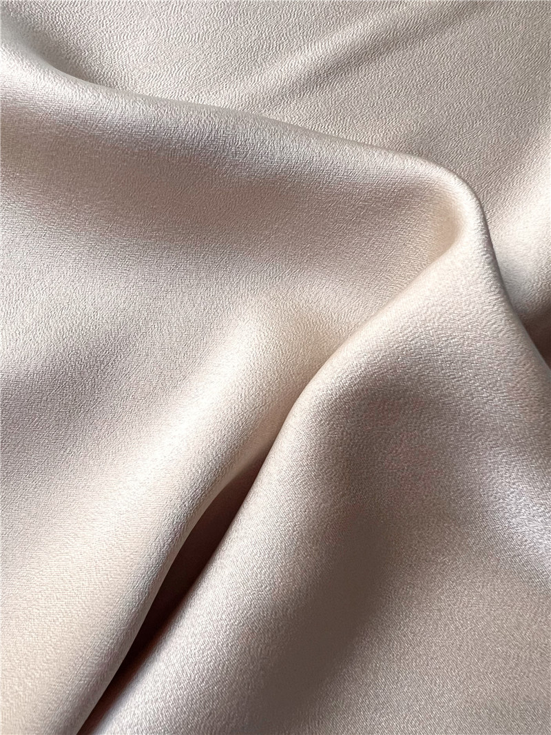 20X26 100%POLY SATIN SPH NATURAL STRETCH WOVEN FOR LADY’S WEAR