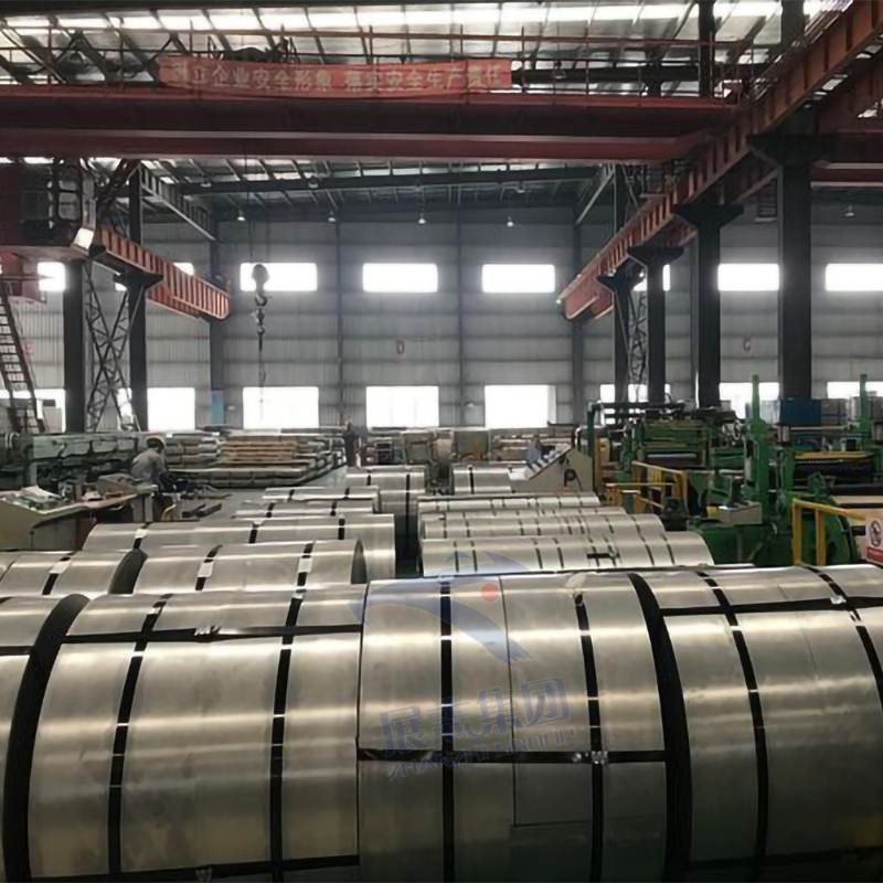Demand recovers and supply gradually strengthens, and the steel market fluctuates slightly